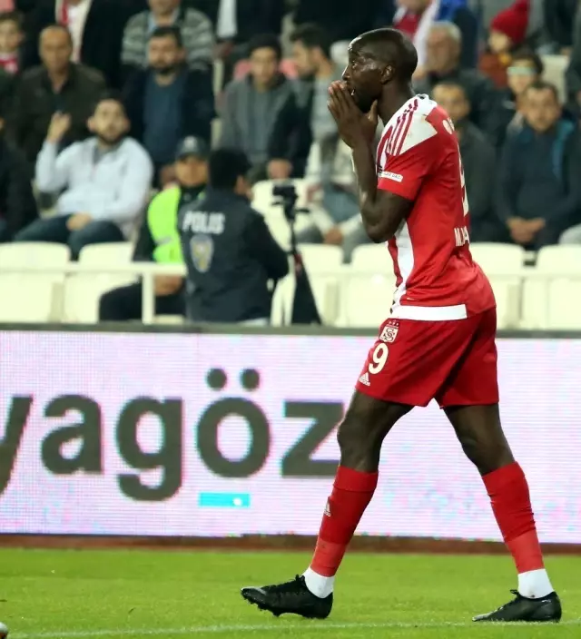 Süper Lig: Sivasspor: 0 - Konyaspor: 0 (İlk yarı) Süper Lig: Sivasspor: 0 - Konyaspor: 0 (İlk yarı)