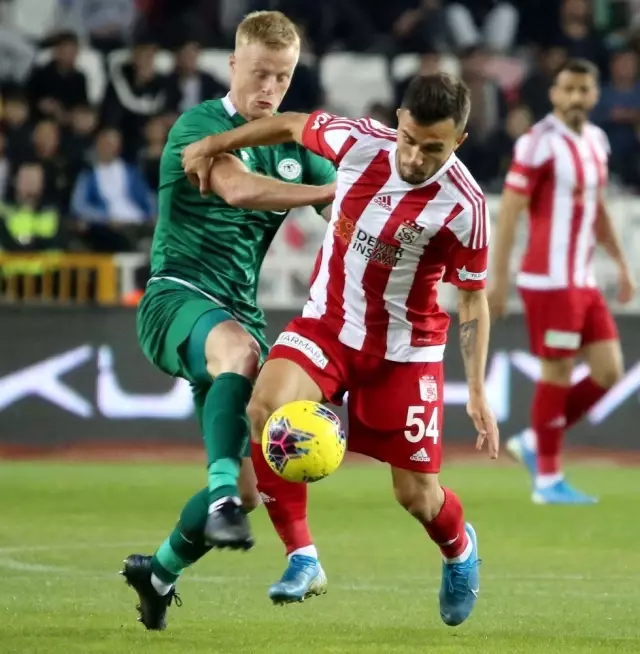 Süper Lig: Sivasspor: 0 - Konyaspor: 0 (İlk yarı) Süper Lig: Sivasspor: 0 - Konyaspor: 0 (İlk yarı)