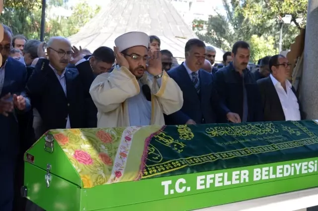 Trafik kazasında hayatını kaybeden Nurten Oto son yolculuğuna uğurlandı