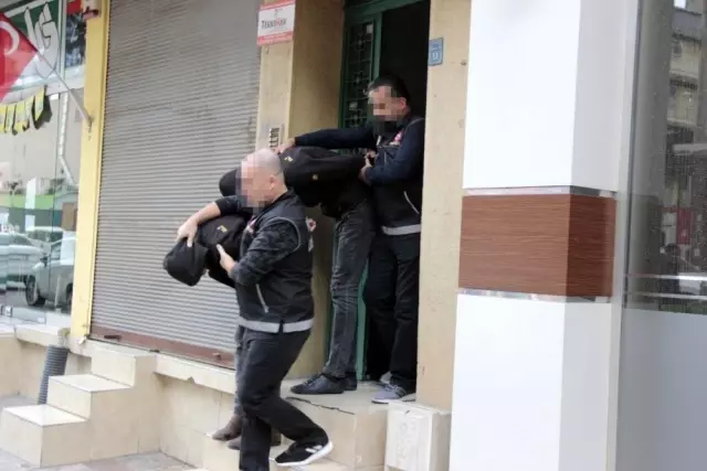 Zehir tacirlerinden akıl almaz yöntem! Uyuşturucu satmak için vakıf kurdular Zehir tacirlerinden akıl almaz yöntem! Uyuşturucu satmak için vakıf kurdular
