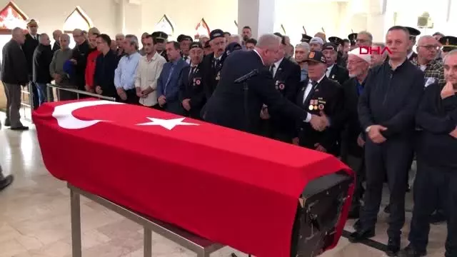 Zonguldak kore gazisi, askeri törenle toprağa verildi Zonguldak kore gazisi, askeri törenle toprağa verildi