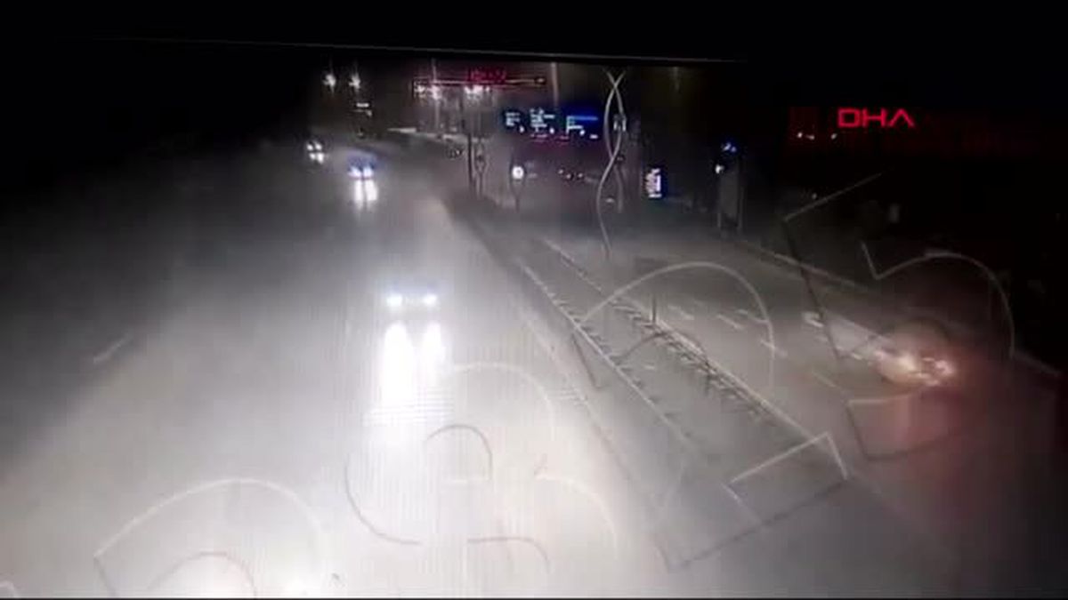Adapazarı'nda kazada aile yok oldu 3 ölü, 7 yaralı