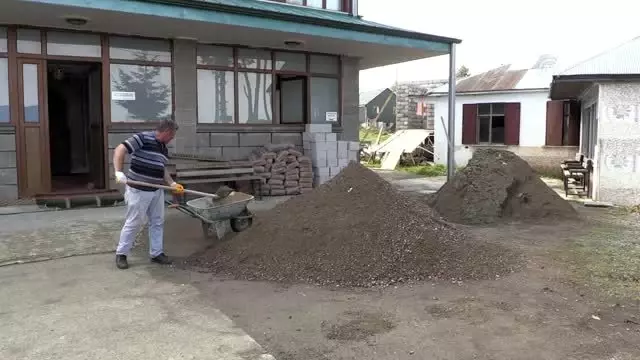 Alkollü araç kullanma cezasını Kur'an kursu inşaatında çalışarak çekiyor