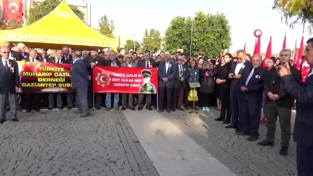 Atatürk, ebediyete intikalinin 81. yıl dönümünde anıldı Atatürk, ebediyete intikalinin 81. yıl dönümünde anıldı