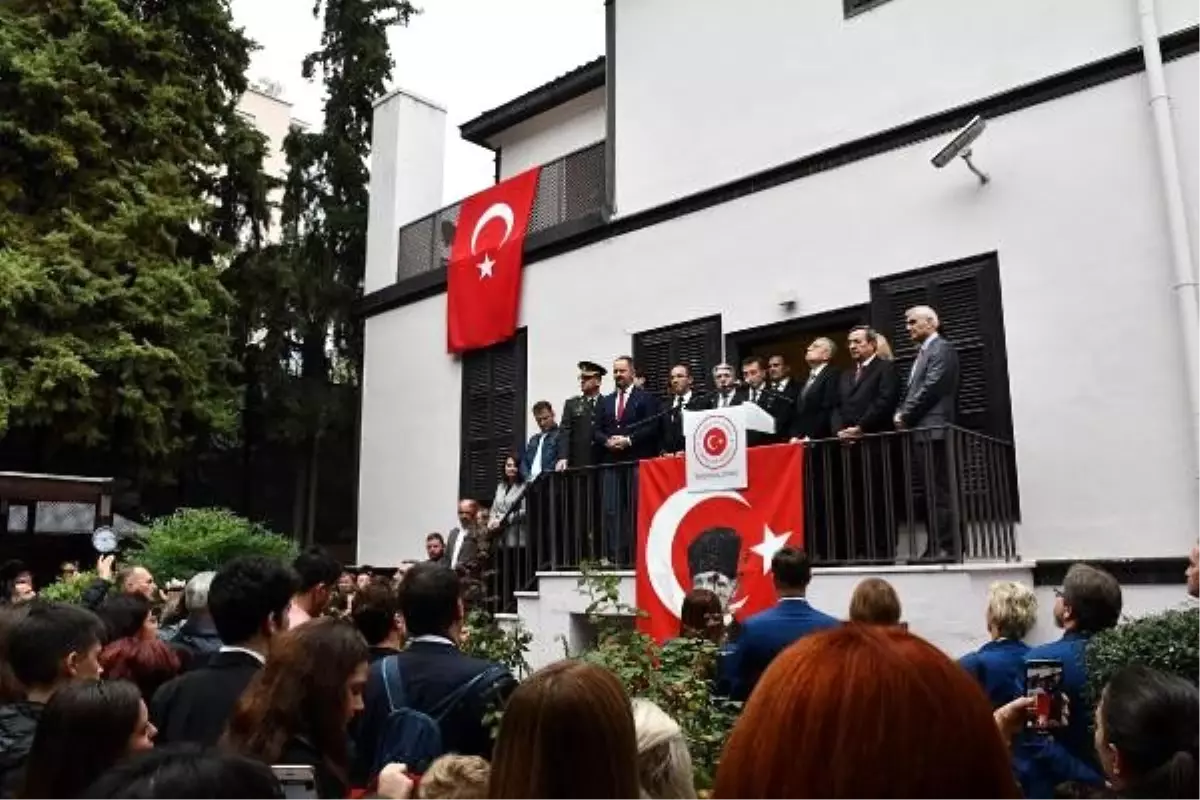 Atatürk, Selanik'te doğduğu evde duygu dolu törenle anıldı