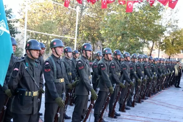 Atatürk'ü zirvede andılar Atatürk'ü zirvede andılar