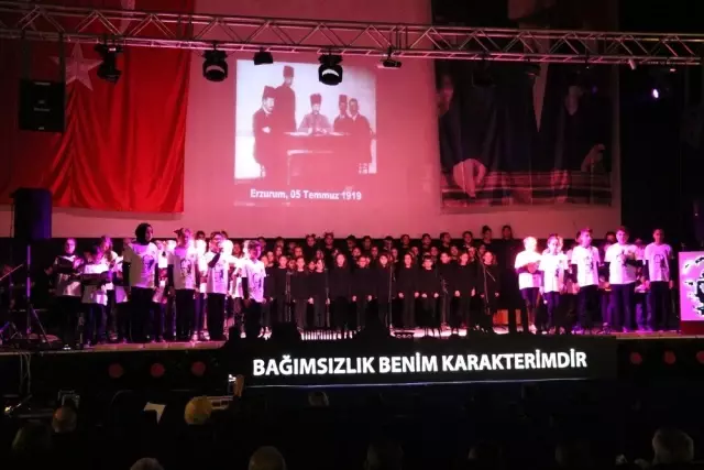 Atatürk'ü zirvede andılar Atatürk'ü zirvede andılar