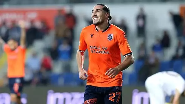 Başakşehir'i Enzo Crivelli sırtlıyor Başakşehir'i Enzo Crivelli sırtlıyor