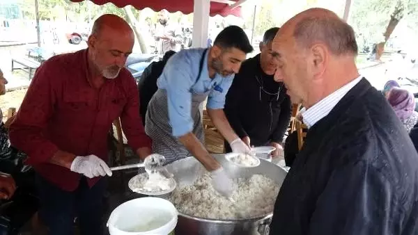 Bozcaada Beşiktaşlılar Derneği'nden Atatürk için mevlit Bozcaada Beşiktaşlılar Derneği'nden Atatürk için mevlit