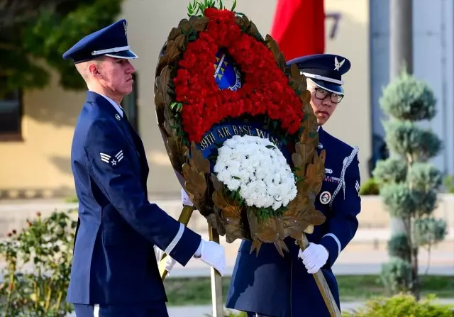 Büyük Önder Atatürk İncirlik Hava Üssü'nde anıldı