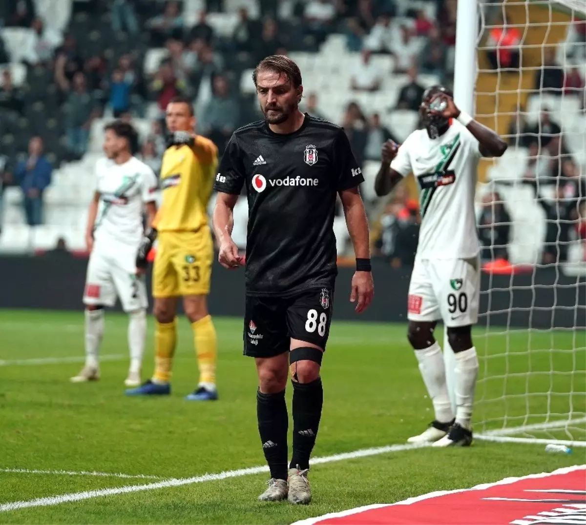 Caner, Avcı'nın kararını beğenmedi!