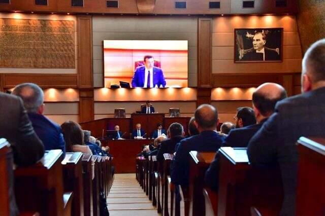 Ekrem İmamoğlu'nun zor bütçe sınavı! AK Parti ve CHP'den açıklamalar art arda geldi