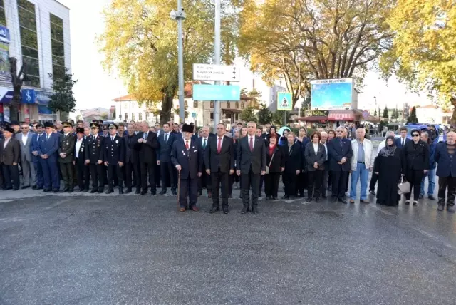Hendek'te 10 Kasım Atatürk'ü anma törenleri