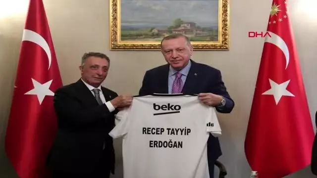 İstanbul-cumhurbaşkanı erdoğan beşiktaş kulübü heyetini kabul etti İstanbul-cumhurbaşkanı erdoğan beşiktaş kulübü heyetini kabul etti