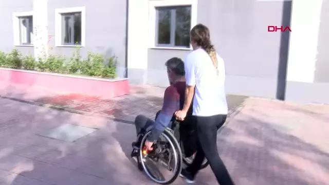 Kocaeli engelli babasına eşlik ederek başladığı halterde avrupa şampiyonu oldu Kocaeli engelli babasına eşlik ederek başladığı halterde avrupa şampiyonu oldu