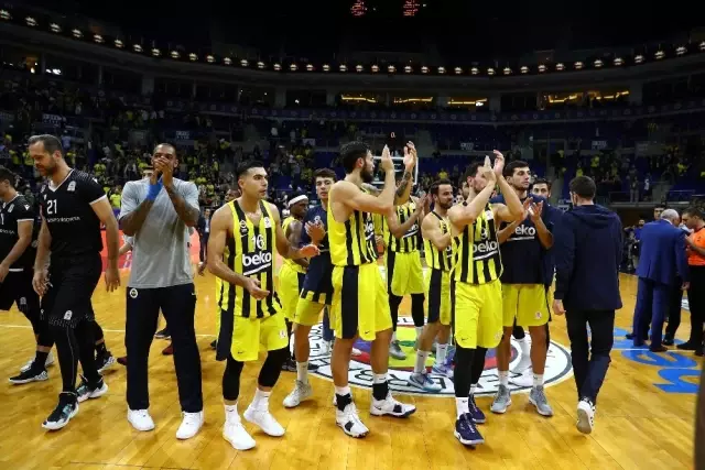 Potada derbi Fenerbahçe Beko'nun Potada derbi Fenerbahçe Beko'nun
