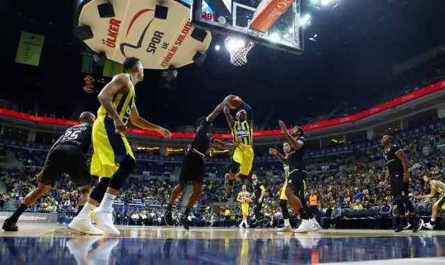 Potada derbi Fenerbahçe Beko'nun Potada derbi Fenerbahçe Beko'nun
