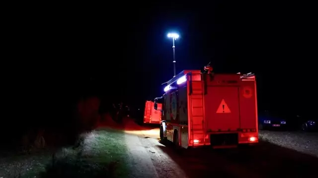 Tekirdağ'da balık tutarken gölete düşen öğretmen kayboldu Tekirdağ'da balık tutarken gölete düşen öğretmen kayboldu