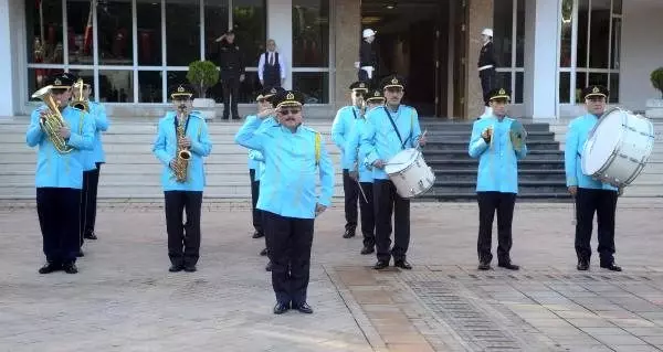 Trabzon'da, Atatürk 81'inci ölüm yıl dönümünde anıldı Trabzon'da, Atatürk 81'inci ölüm yıl dönümünde anıldı