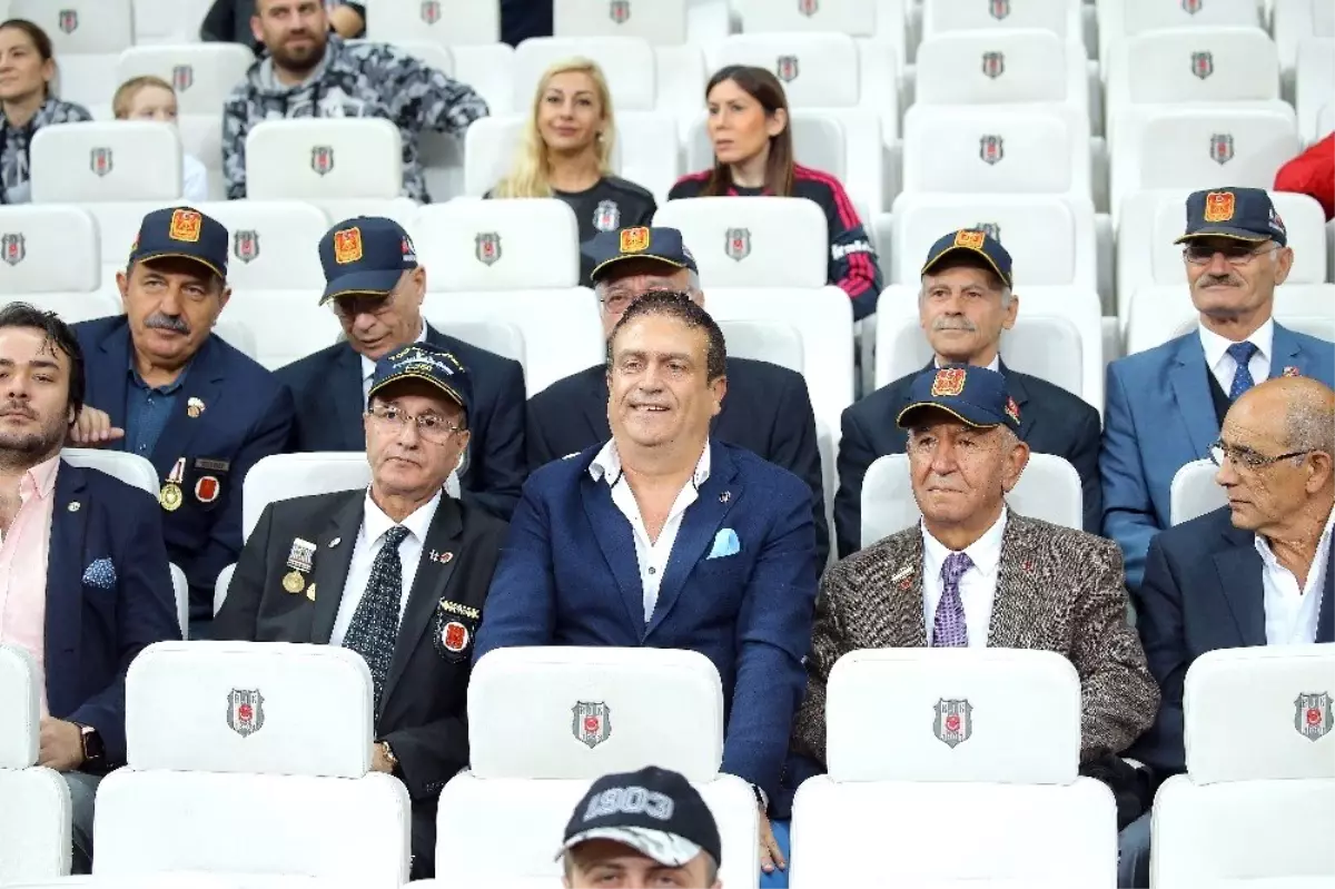 Vodafone Park'ta çok özel konuklar