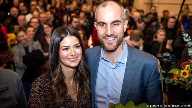 Almanya'nın ilk Türkiye kökenli büyükşehir belediye başkanı Belit Onay oldu Almanya'nın ilk Türkiye kökenli büyükşehir belediye başkanı Belit Onay oldu