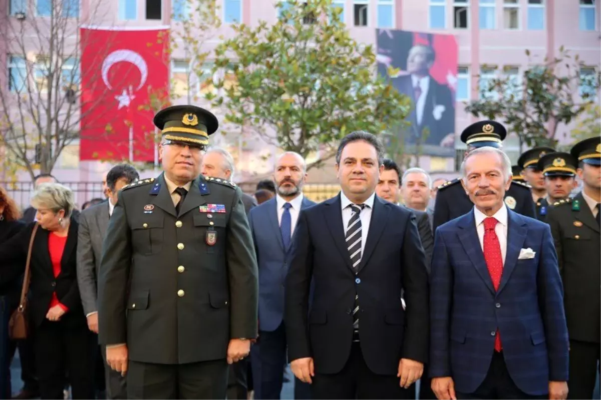 Atatürk Bayrampaşa'da törenlerle anıldı