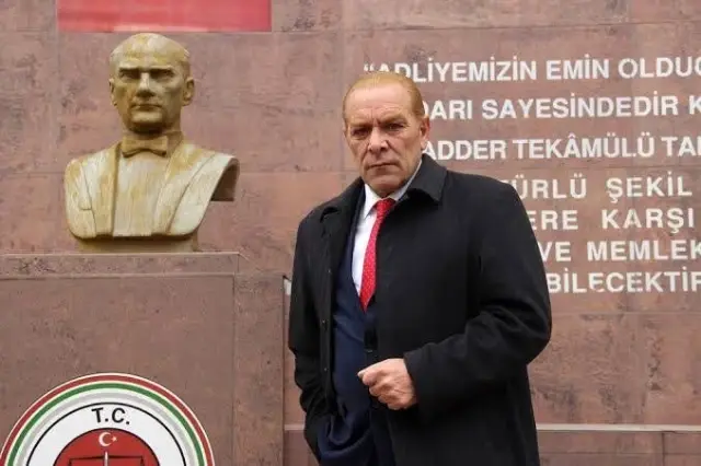 ataturk e benzeyen goksel kaya kendisini elestirenlere yanit verdi