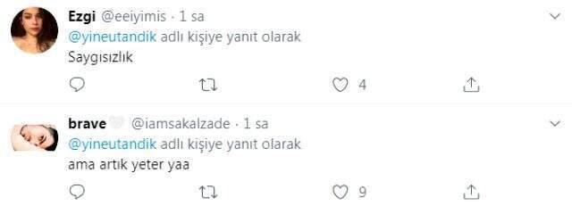 Atatürk'e olan benzerliğini kullanan Göksel Kaya, üniforma giyerek ata bindi