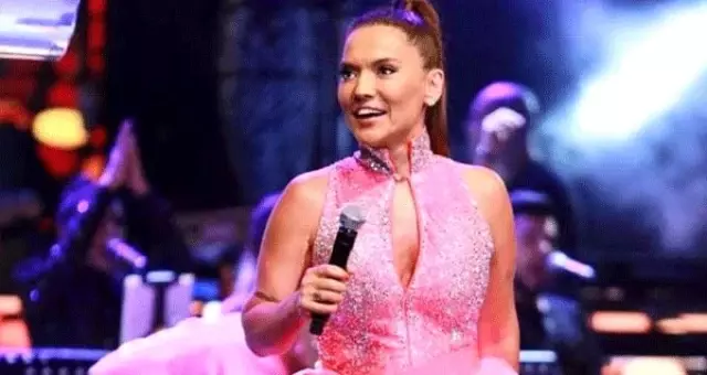 Demet Akalın, bir hayranının 2. çocuk sorusunu yanıtladı: Artık yapamam