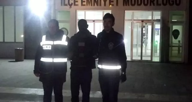 Eşinin yüzünü naylon poşet eritip yakan işkenceci koca tutuklandı