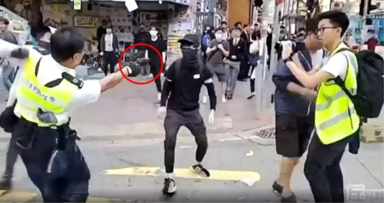 Göstericinin vurulduğu an, canlı yayın yapan kamera tarafından kaydedildi