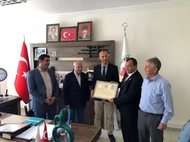 İstanbullu muhtarlar Hüyük'te fidan dikti