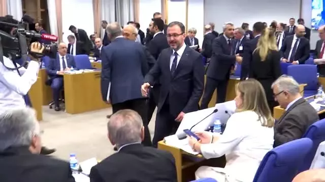 Kasapoğlu: 'Barış Pınarı Harekatı ile Mehmetçiğimiz yeni bir destan daha yazmıştır' Kasapoğlu: 'Barış Pınarı Harekatı ile Mehmetçiğimiz yeni bir destan daha yazmıştır'