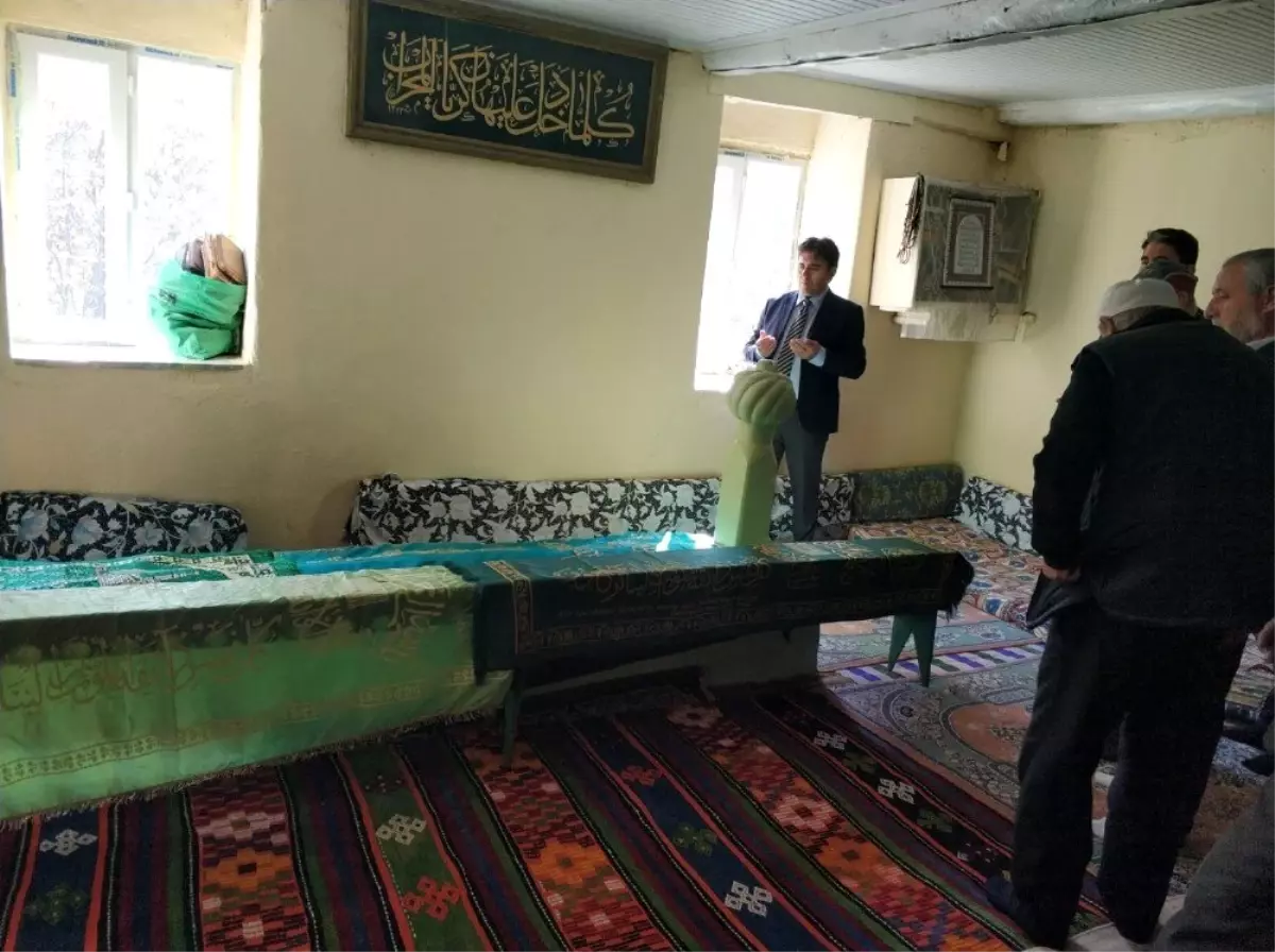Kaymakam Kaya Karlık Sultan Türbesini ziyaret etti, köyü halkının sorunlarını dinledi