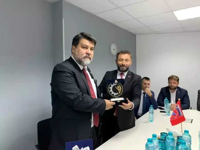Kozuva: 'Türk-Romen işbirliğinin gücüne inanıyoruz' Kozuva: 'Türk-Romen işbirliğinin gücüne inanıyoruz'