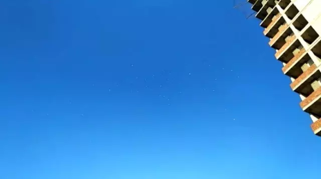 Parasızlıktan intihara kalkıştı, para saçtı Parasızlıktan intihara kalkıştı, para saçtı
