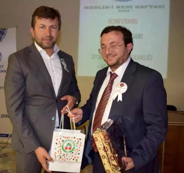 Pazarlar'da 'Peygamberimiz ve Aile' konulu konferans Pazarlar'da 'Peygamberimiz ve Aile' konulu konferans