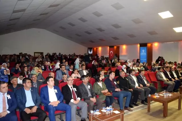 Pazarlar'da 'Peygamberimiz ve Aile' konulu konferans Pazarlar'da 'Peygamberimiz ve Aile' konulu konferans