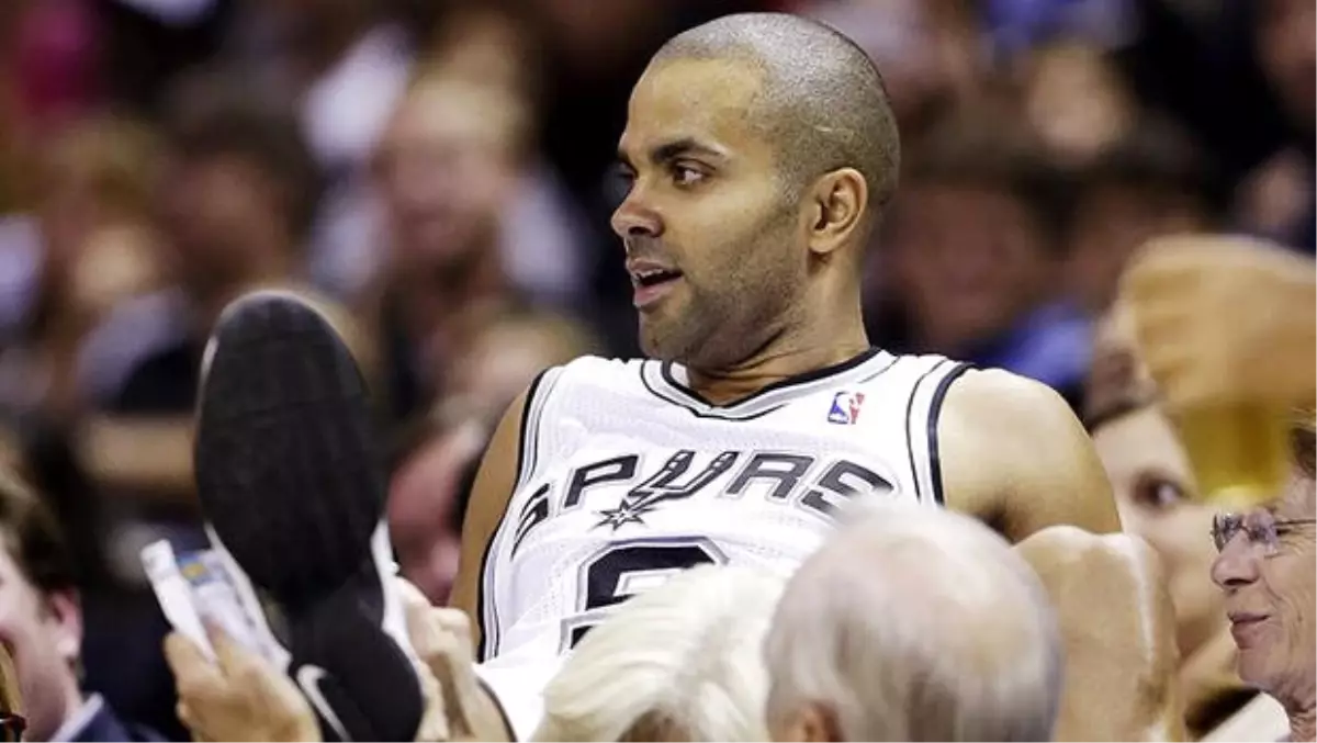 San Antonio Spurs'ten Tony Parker'a büyük jest