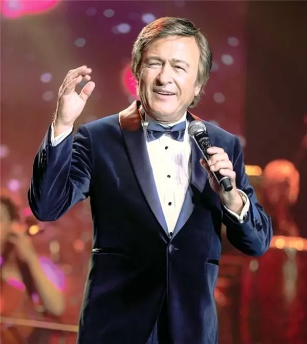 Saygi Durusu Magazin