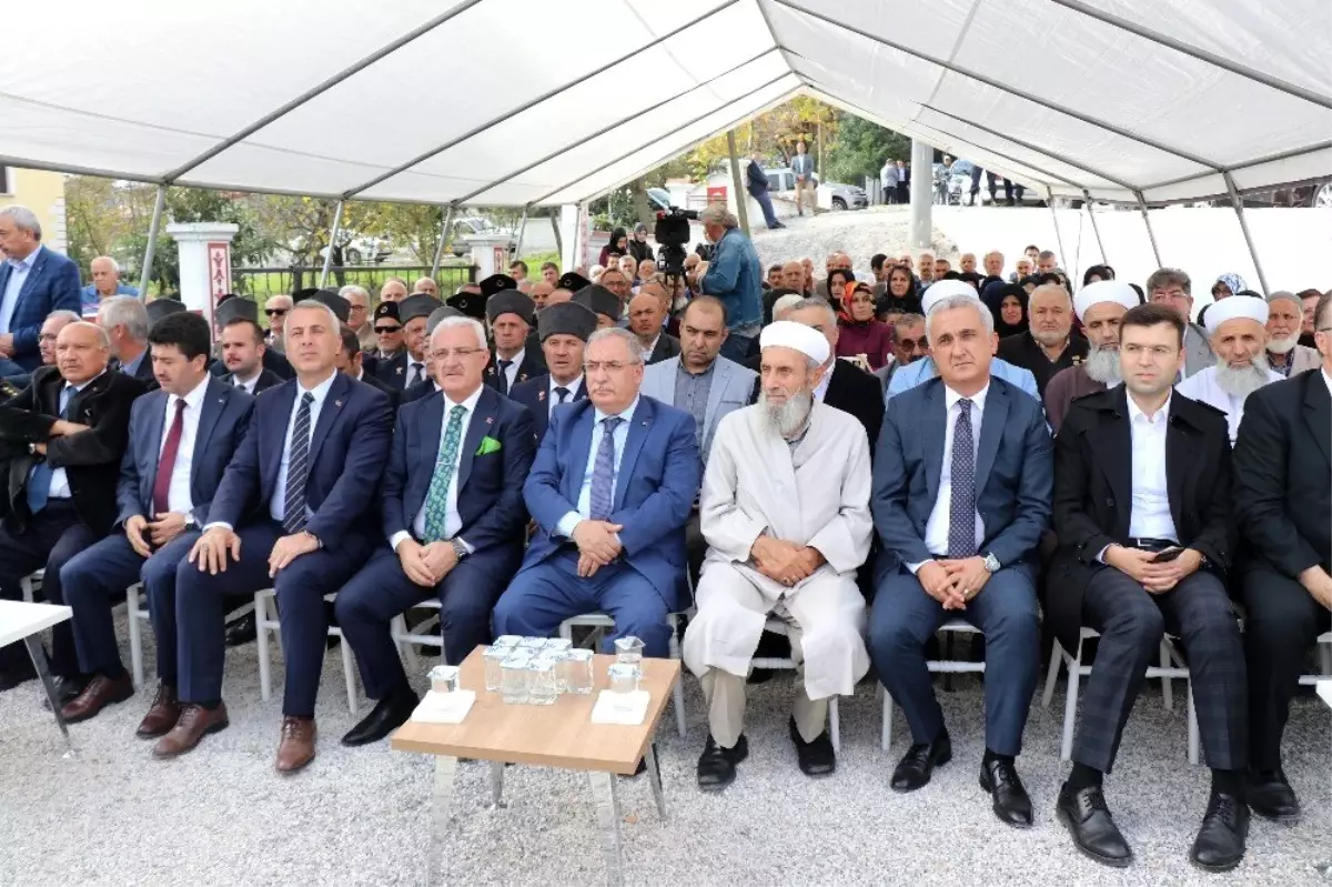 Şehit Kaymakam Safitürk vefatının 3. yıl dönümünde mezarı başında anıldı