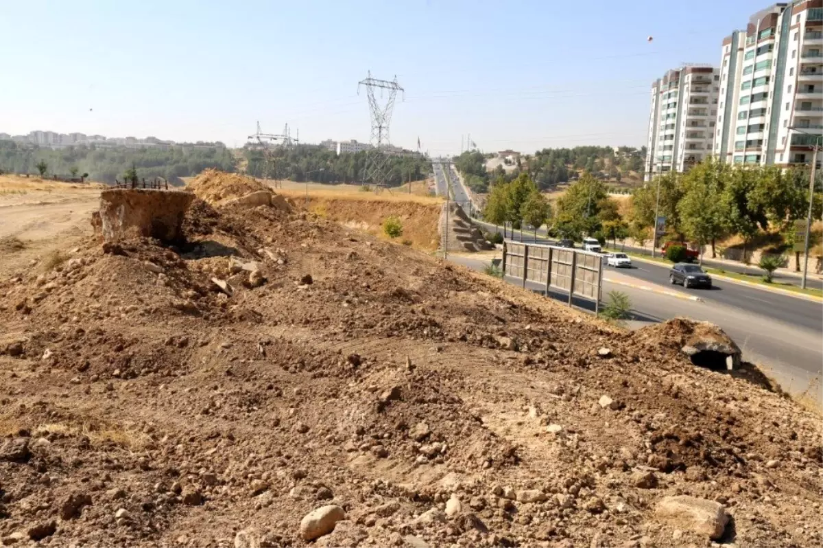 Şehrin girişi güzelleşiyor