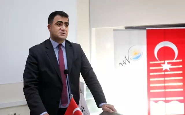 Van Büyükşehir Belediyesindeki aday memurlara eğitim
