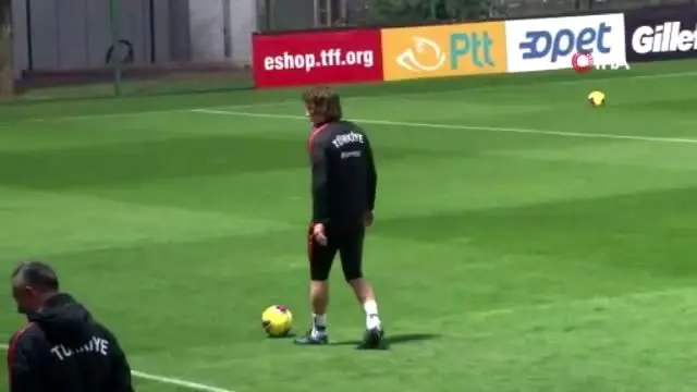 A Milli Takım hazırlıklarını sürdürdü A Milli Takım hazırlıklarını sürdürdü