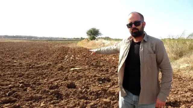 Amerikan ambargolarına tepki gösteren Çanakkaleli muhtar, yerli ve milli tohum projesini başlattı Amerikan ambargolarına tepki gösteren Çanakkaleli muhtar, yerli ve milli tohum projesini başlattı