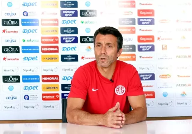 Antalyaspor'da Bülent Korkmaz'dan veda mesajı Antalyaspor'da Bülent Korkmaz'dan veda mesajı