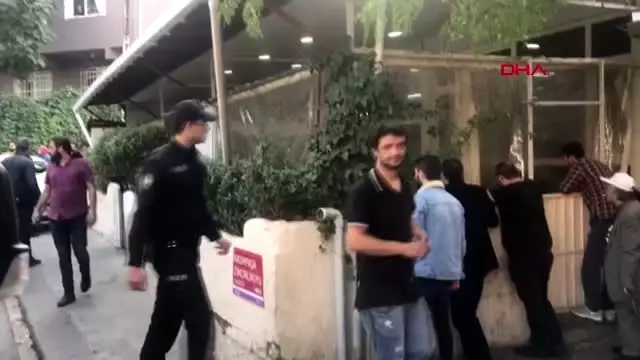 Beyoğlu'nda kahvehaneciye silahlı saldırı Beyoğlu'nda kahvehaneciye silahlı saldırı