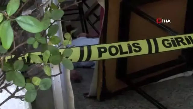 Beyoğlu'nda kahvehaneye silahlı saldırı: 1 yaralı Beyoğlu'nda kahvehaneye silahlı saldırı: 1 yaralı