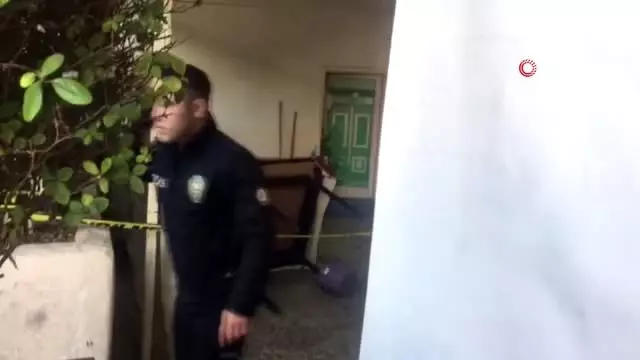Beyoğlu'nda kahvehaneye silahlı saldırı Beyoğlu'nda kahvehaneye silahlı saldırı