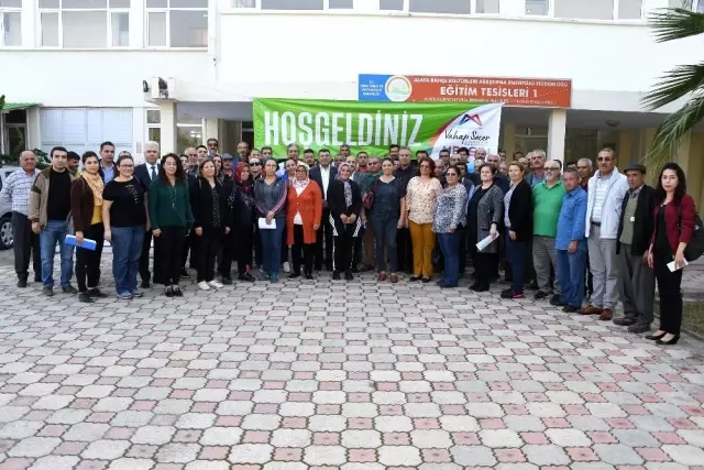 Büyükşehir Belediyesinden üreticiye uygulamalı tarım eğitimi Büyükşehir Belediyesinden üreticiye uygulamalı tarım eğitimi